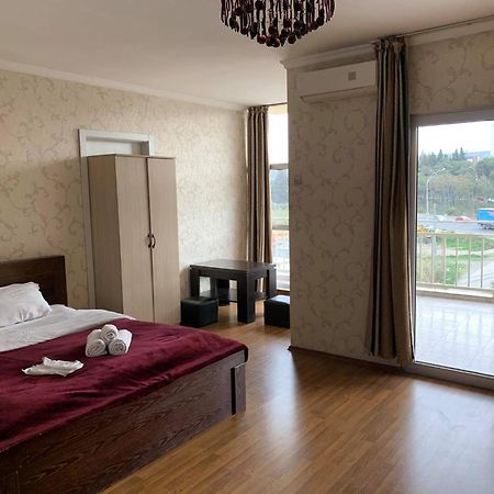 Hotel Like Tbilisi Buitenkant foto