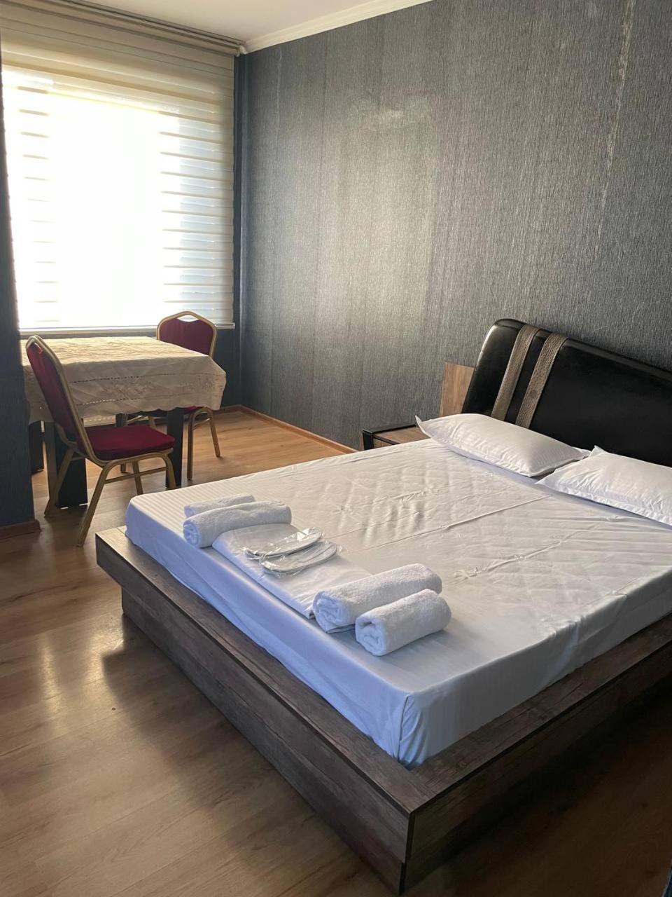 Hotel Like Tbilisi Buitenkant foto